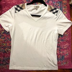 Burberry t-shirt